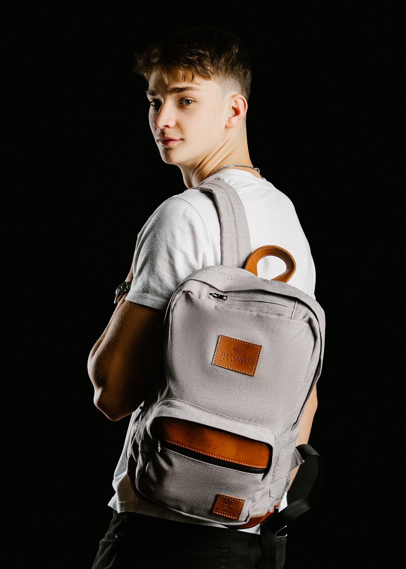 CEDAR vegan backpack by Mezquite Leather — eco-friendly design made with synthetic and textile materials, inspired by the cedar tree.